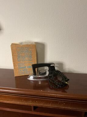 Vintage in box sears roebuck travel iron (untested, no water tank)